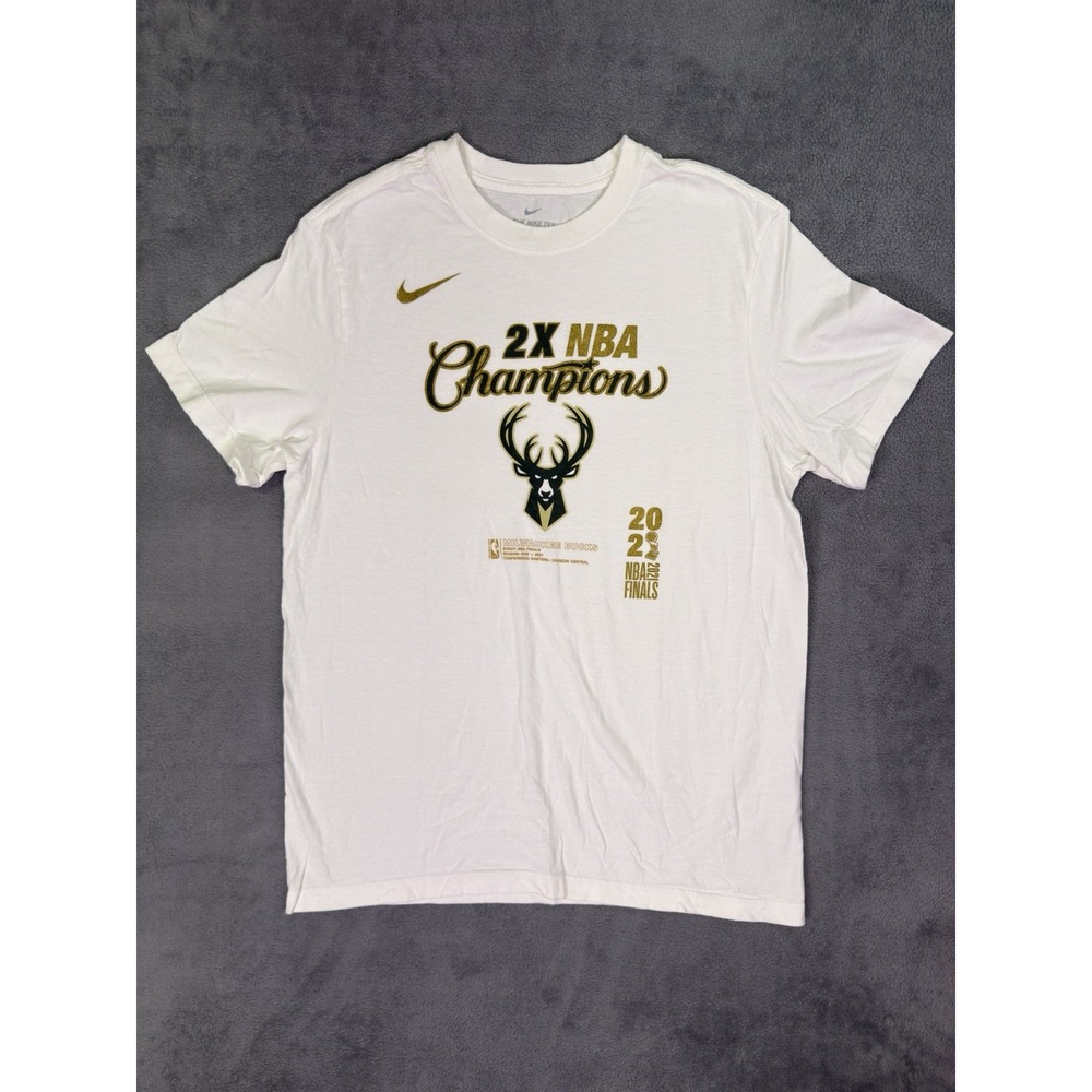 Nike Tee Shirt Mens Large White Short Sleeve Milwaukee Bucks 2021 Champions